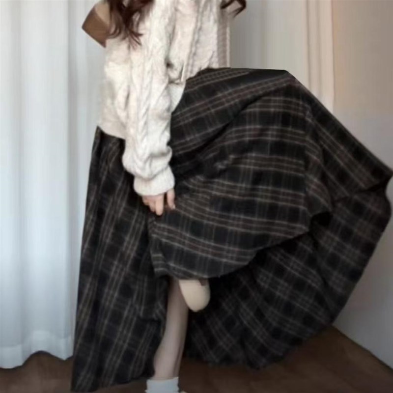 美拉德格子半身裙女大码胖mm高腰a字独特冬新款加厚复古大摆裙子