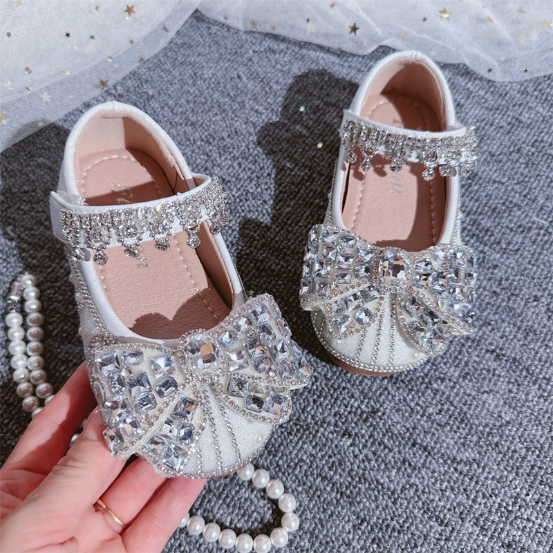 女童鞋子儿d童公主水晶皮鞋2024新款小女孩软底春秋季闪亮晶晶鞋