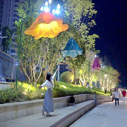 网红感应家居摆件充气花网红秀打卡开合气模花灯光人体感应商场