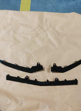 适用于梅赛德斯E级W212前保险杠格栅装饰条黑色14-162128852774