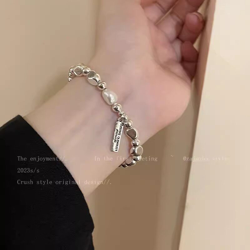 不规则吊牌珍珠手链女生轻奢小众精致手串闺蜜气质手饰