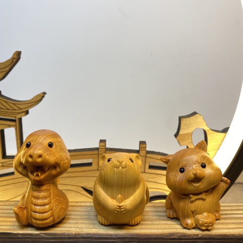 崖柏木雕可爱小摆件钥匙挂手机挂件工艺品桌面摆件实木小玩意