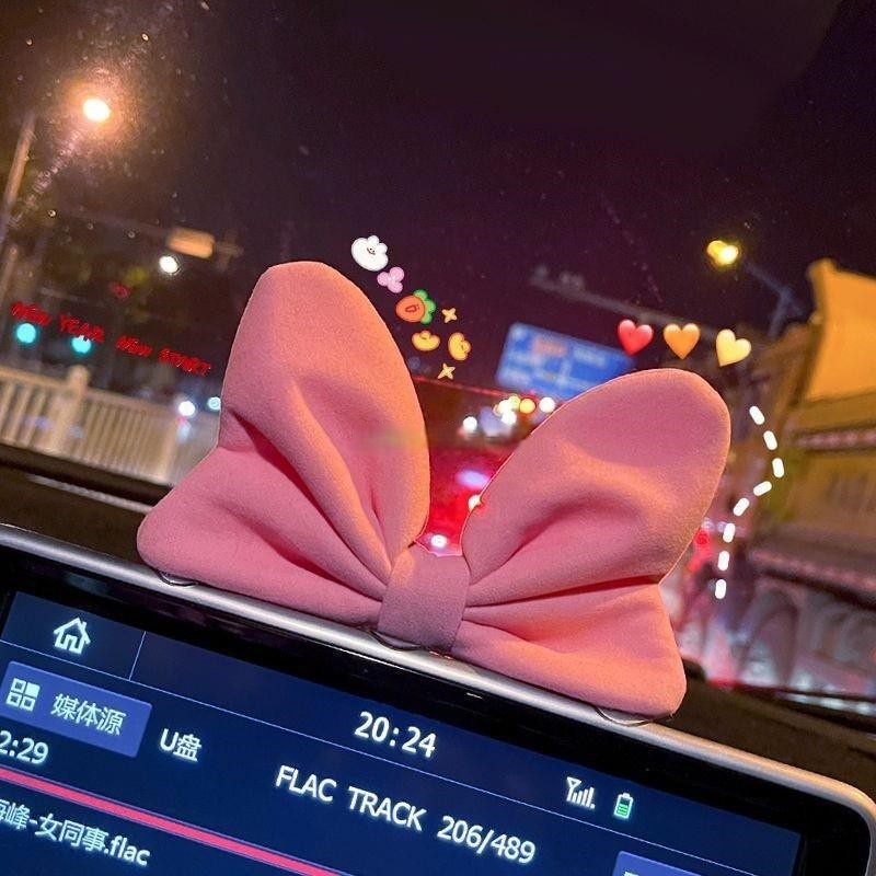 可爱的蝴蝶结配可爱的车