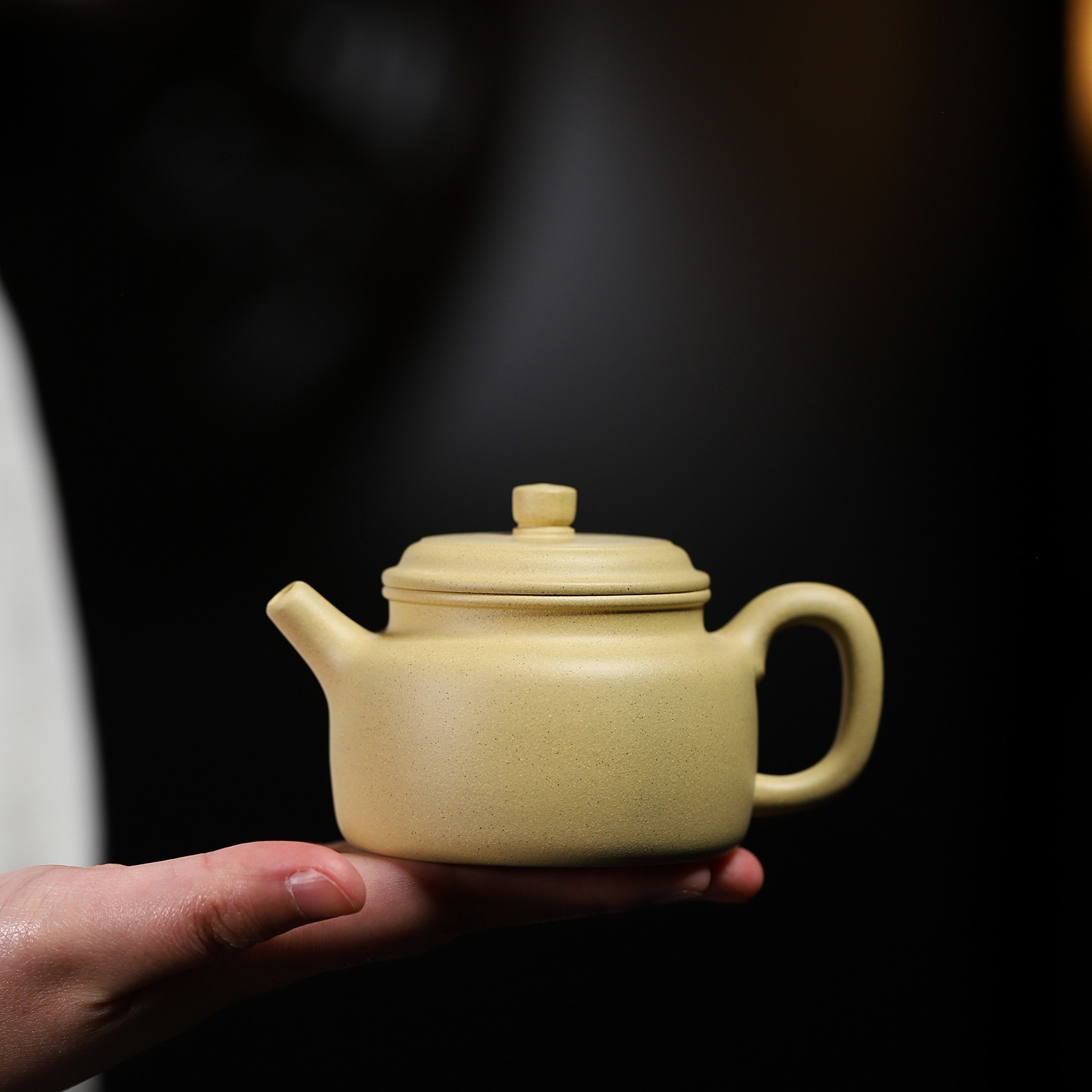 宜兴原矿本绿纯手工小品德钟茶壶