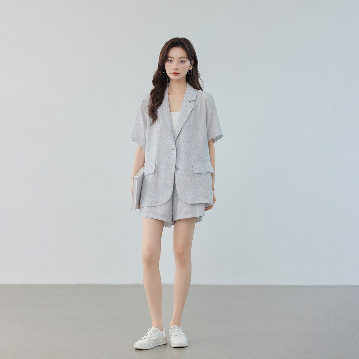 气质西服套装女夏装瘦时尚高级感西装短裤两件套