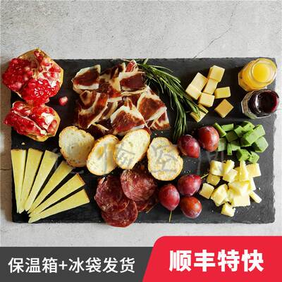 奶酪拼盘一站齐。帕玛森曼彻格孔泰佩科里诺硬质蜂蜜伊比利亚火腿