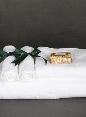 摆件用品浴巾样板房纯白