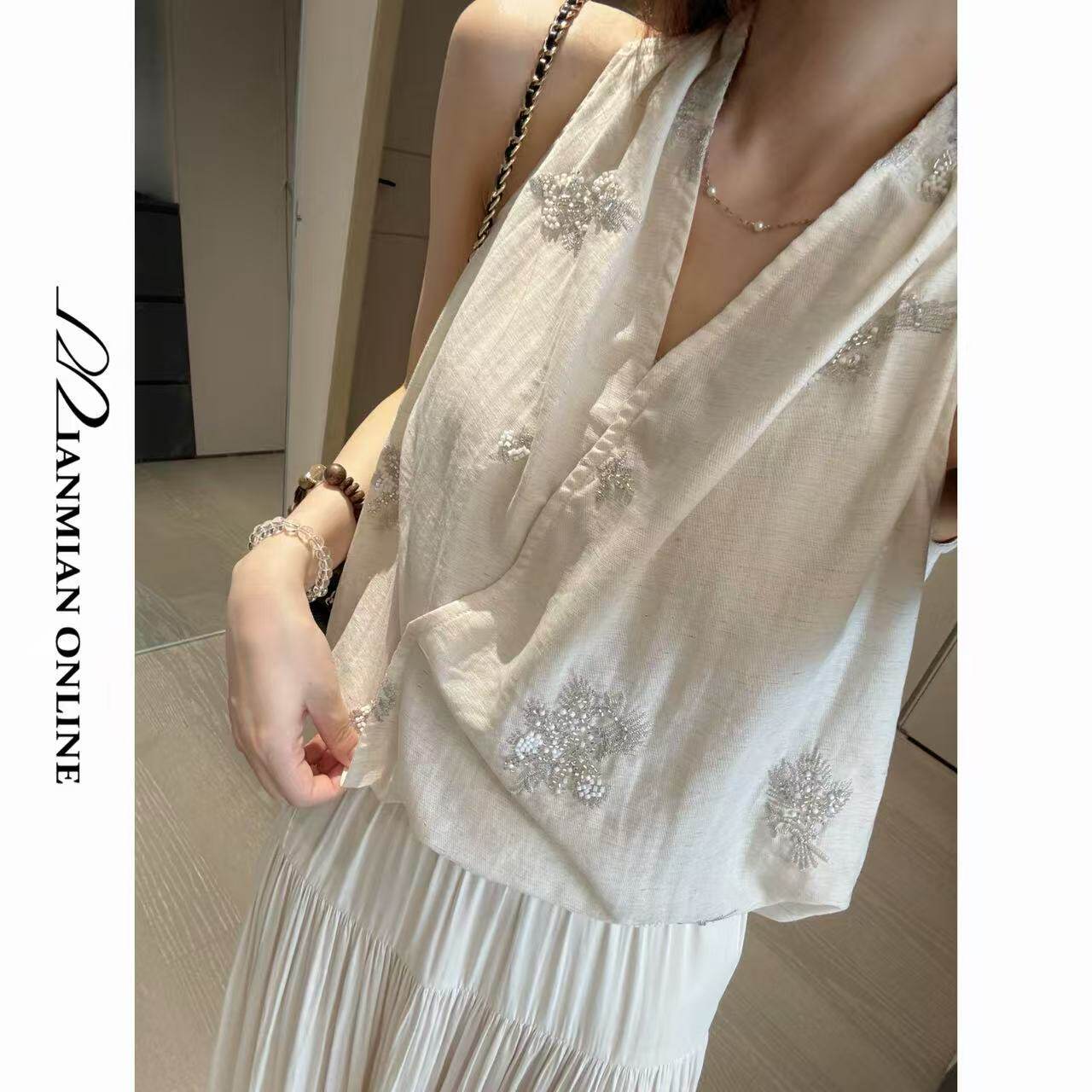 MIANMIANONLINE“青禾”刺绣钉珠麻料挂播背心无袖上衣307