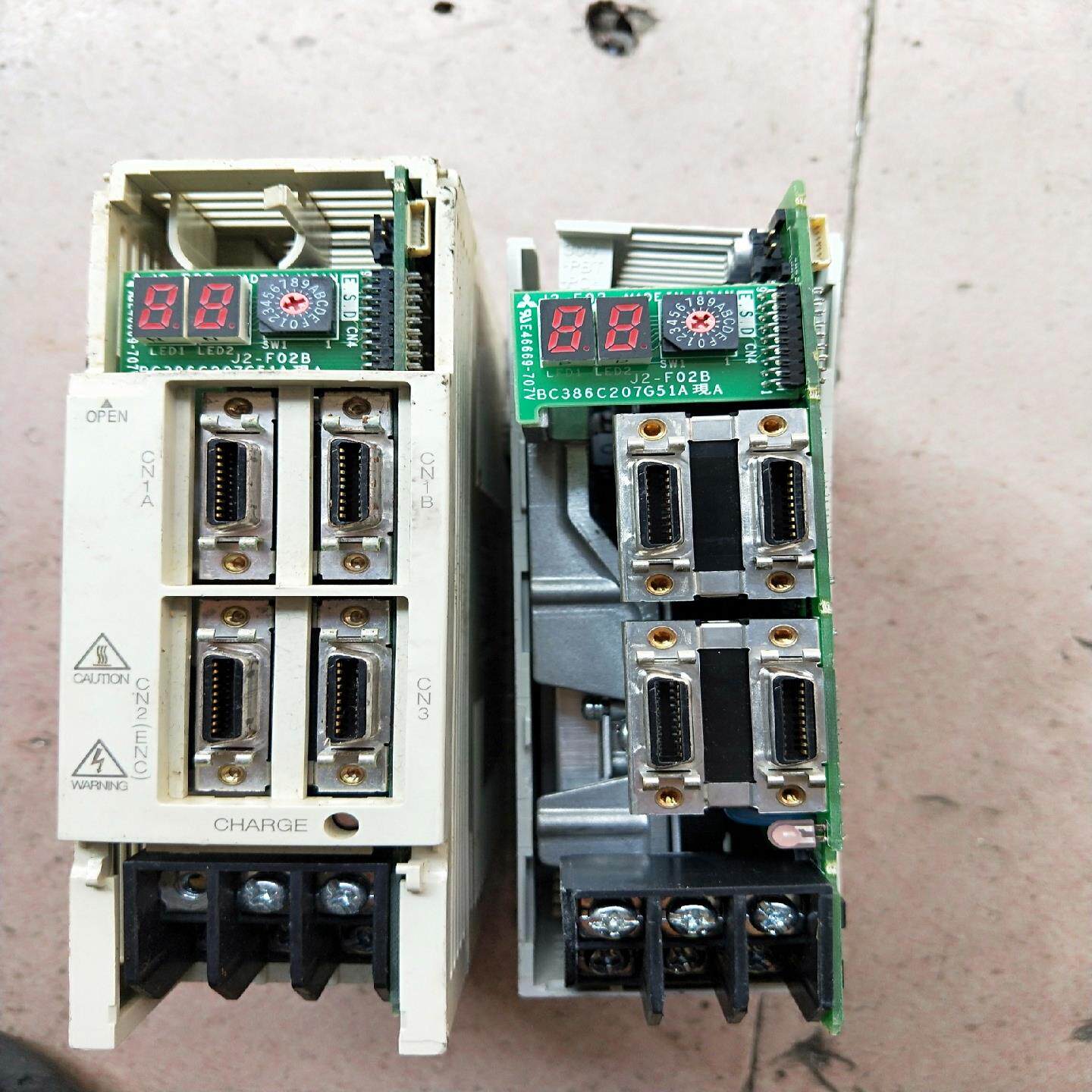 【议价】三菱驱动器MR-J2S-20B实物图