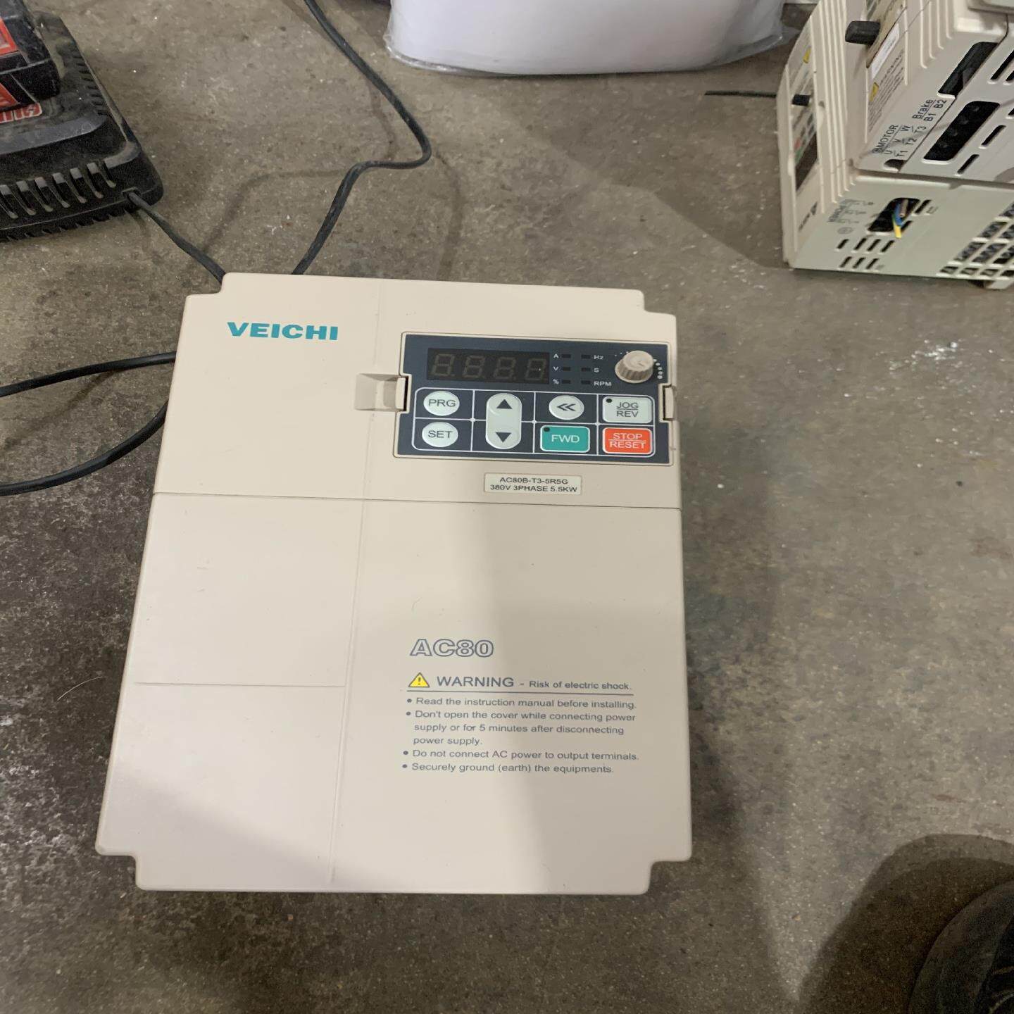 [议价]伟创ac80b变频器55kw实物拍摄机器运行正常风扇