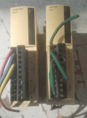 【议价】施耐模块TM2AV02HT实物图拍摄包好成色如图