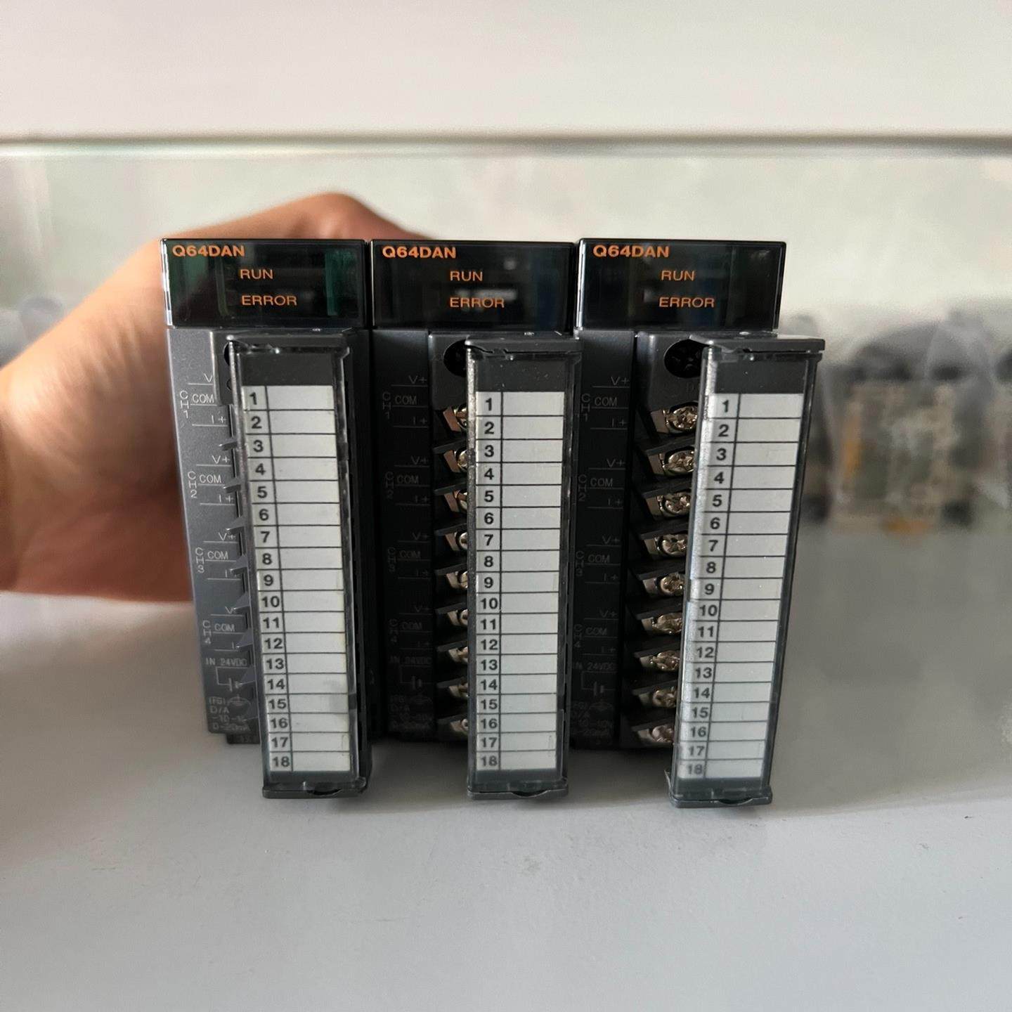 [议价]三菱q系列模拟量模块q64dan