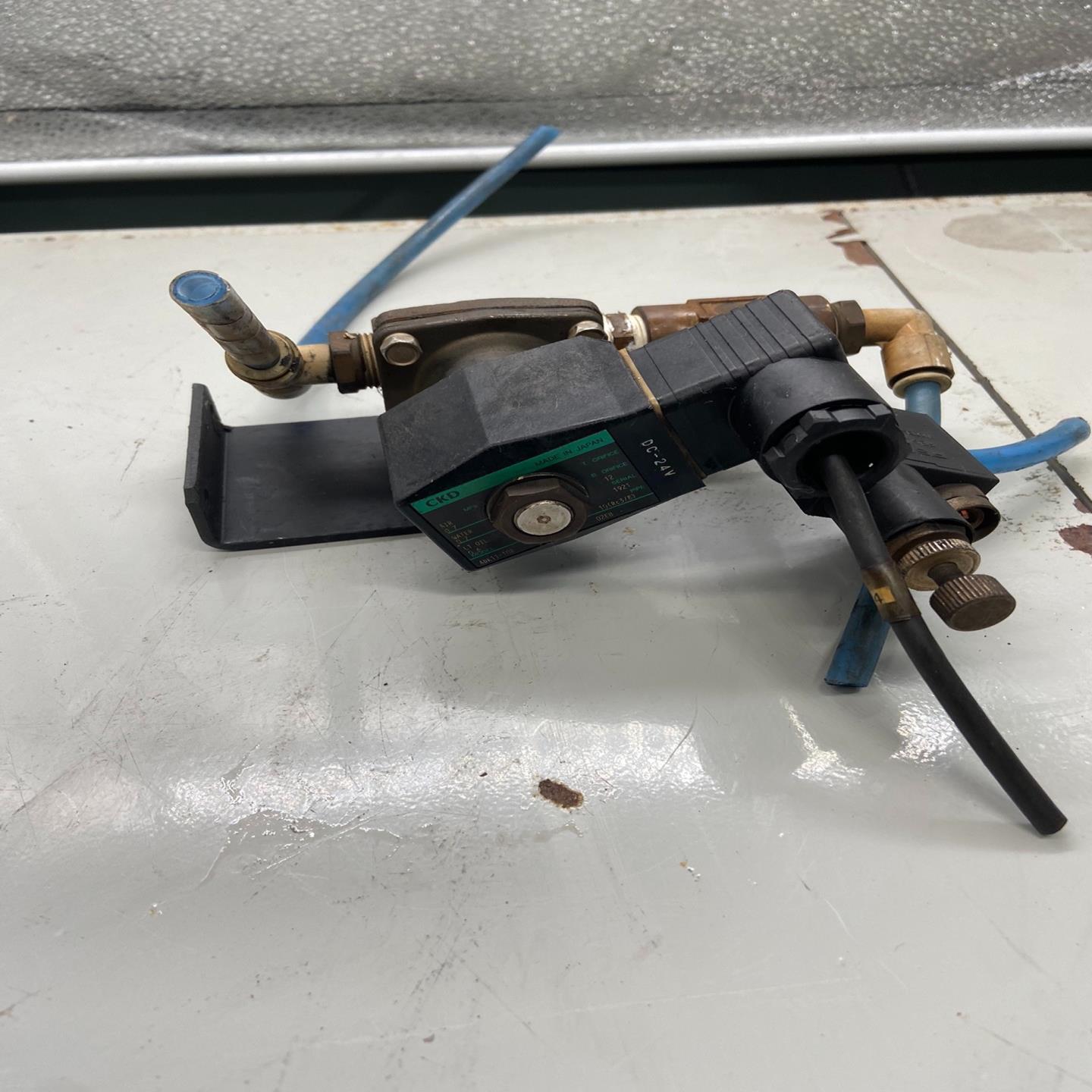 [议价]拆机ckd喜开理电磁阀adk11-10a 02eb dc24