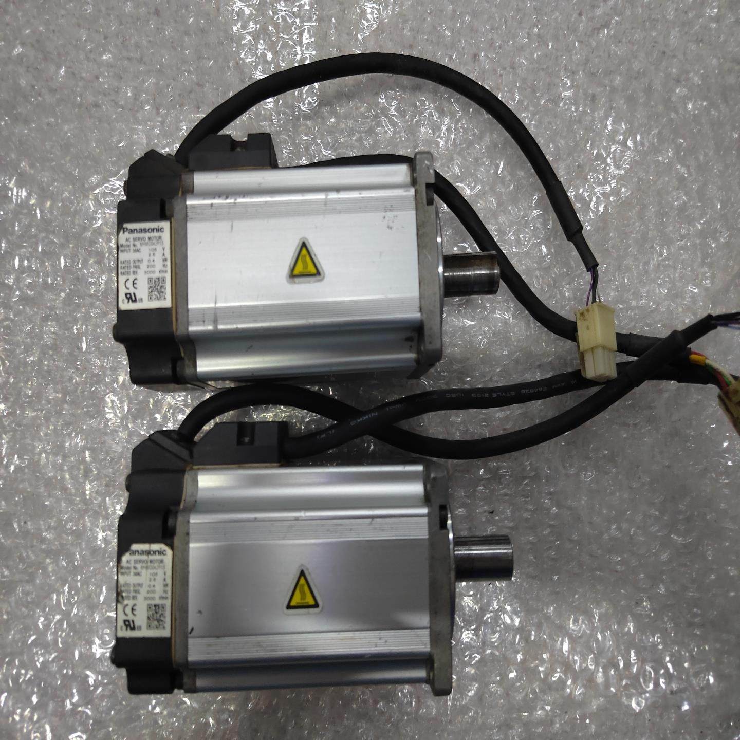 [议价]松下伺服电机MHMD042P1S二手400W2台实物拍摄