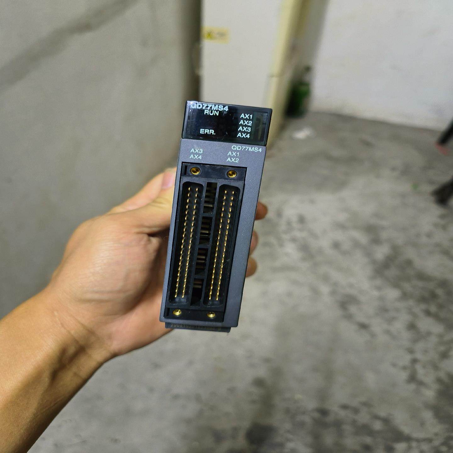 【议价】QD77MS4 三菱Q系列运动模块包好的成色非常好单价2