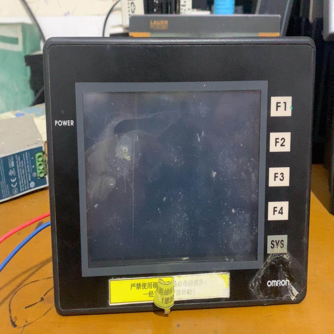 【议价】欧母龙触摸屏NT5Z-ST121B-EC通电如图外壳破损