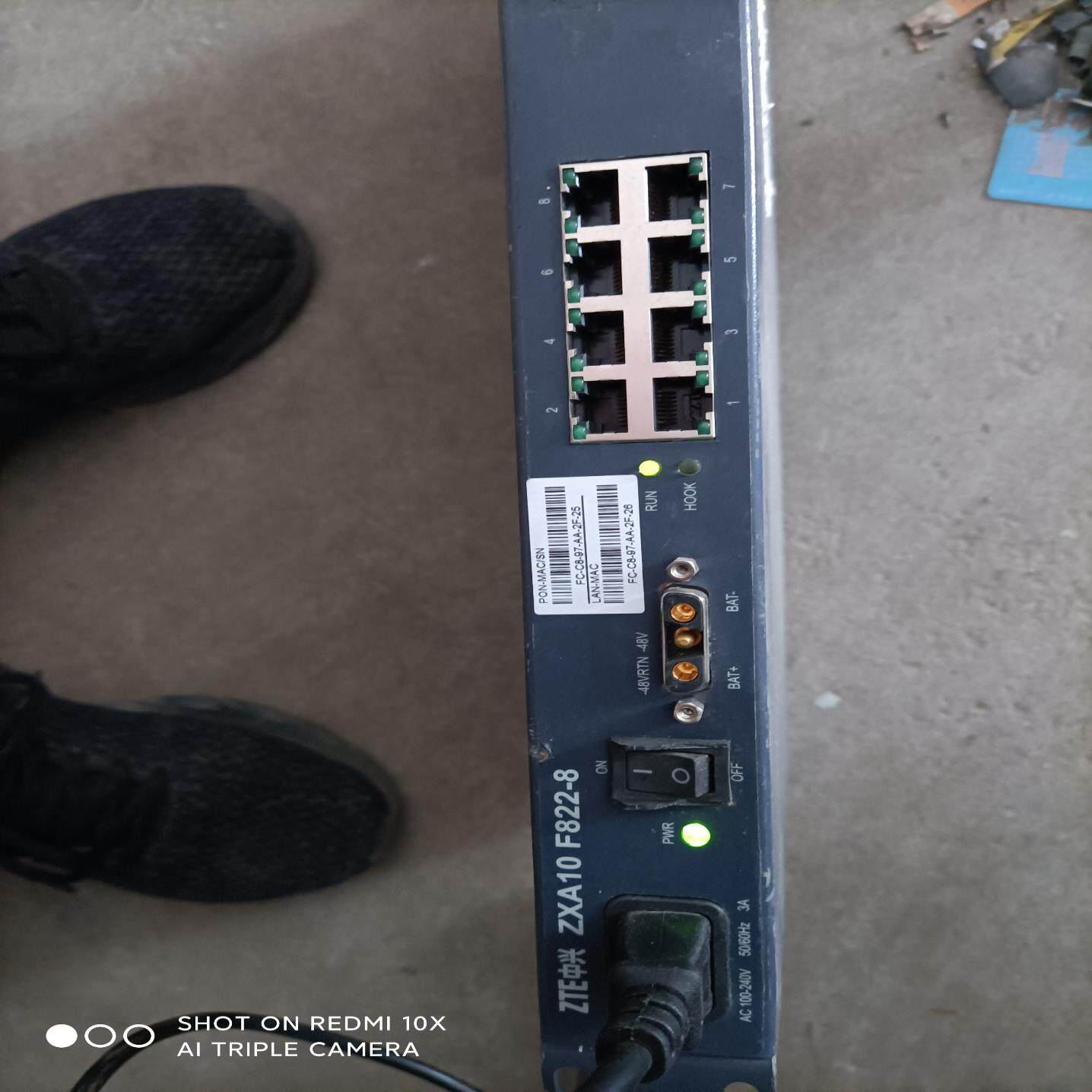 【议价】中兴ZXA10F822－8FE交换机成色如图实物拍摄