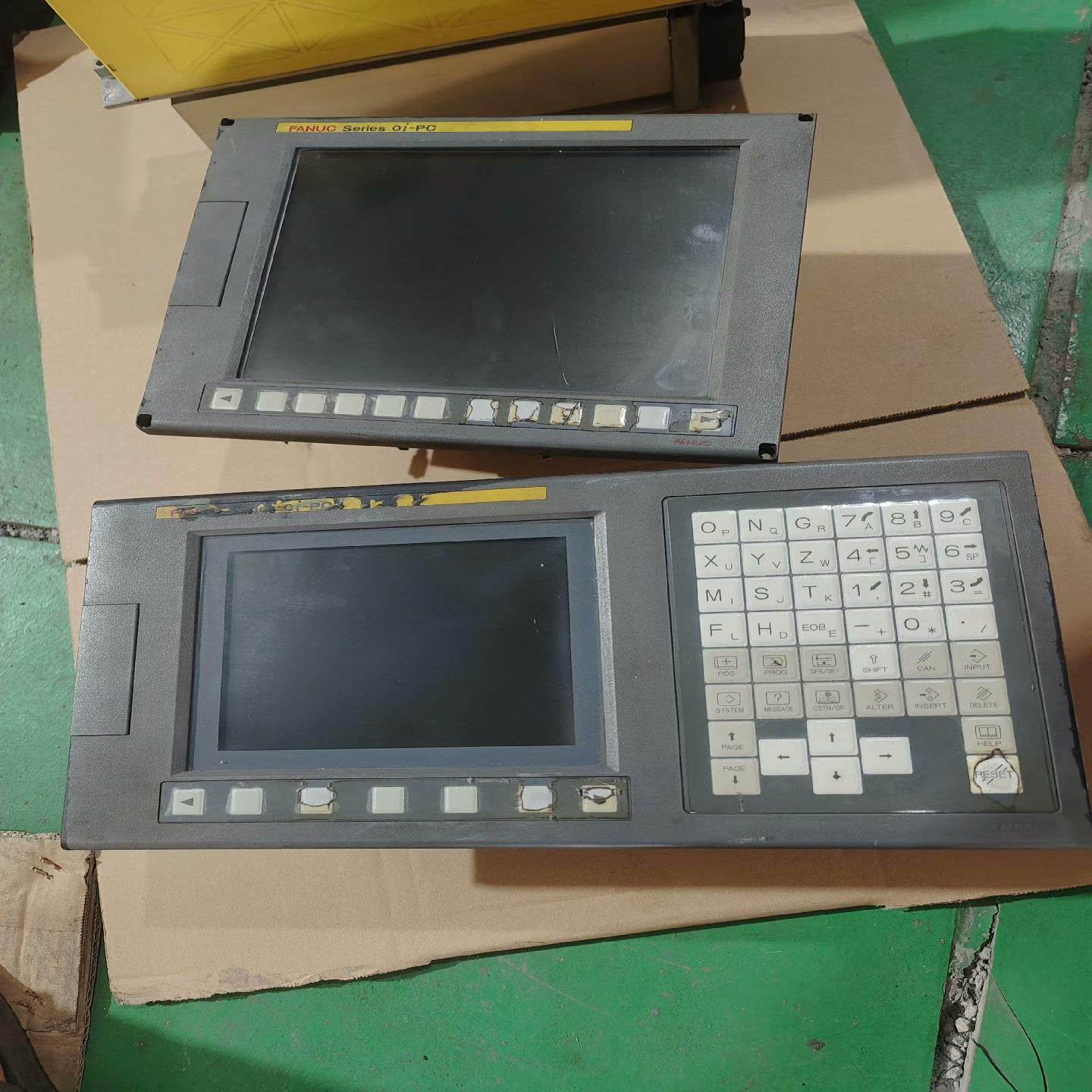 【议价】FANUC系统0i-PC A02B-0309-B522主机屏
