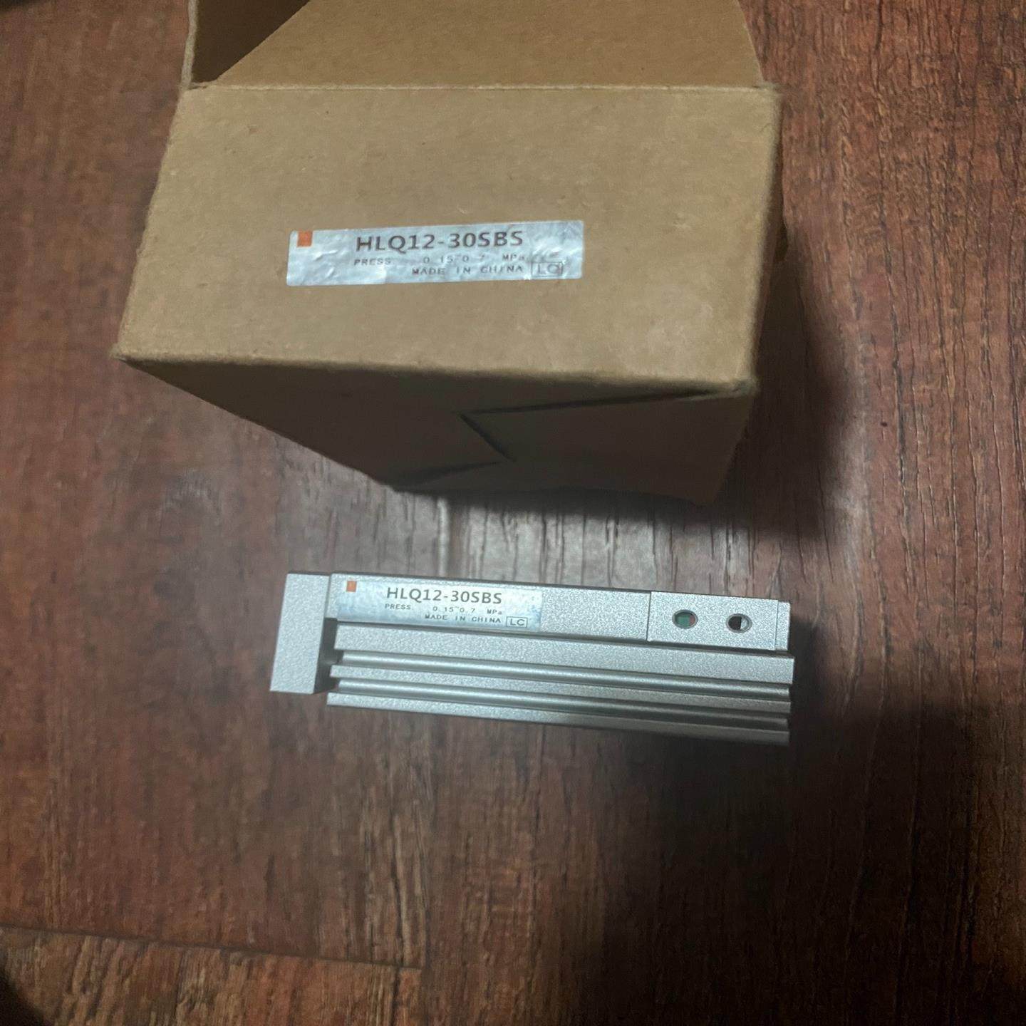 【议价】全新正品AirTac亚德客亚德客滑台气缸 HLQ12-30