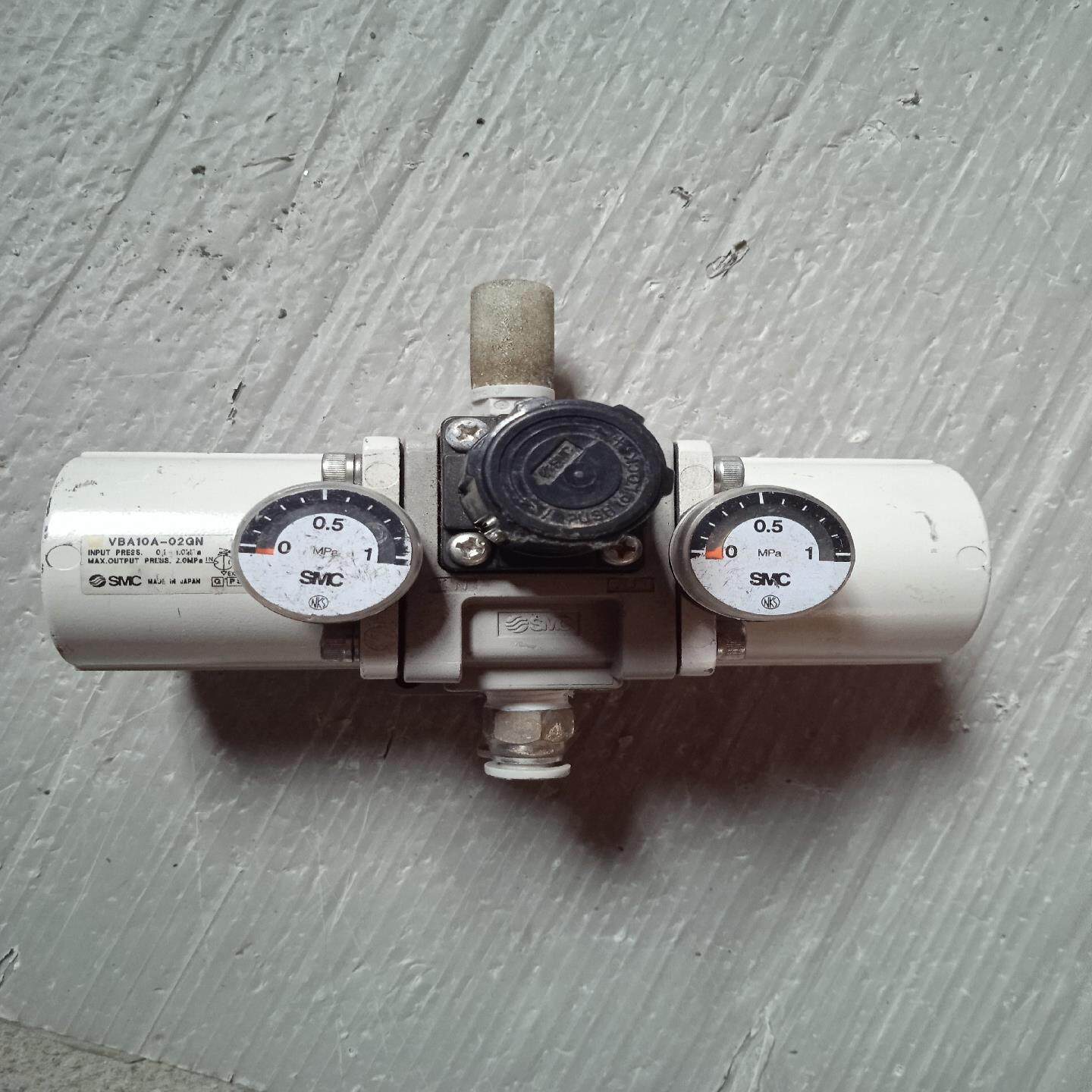 【议价】SMC增压阀  VBA10A-02GN  成色如图  二手拆