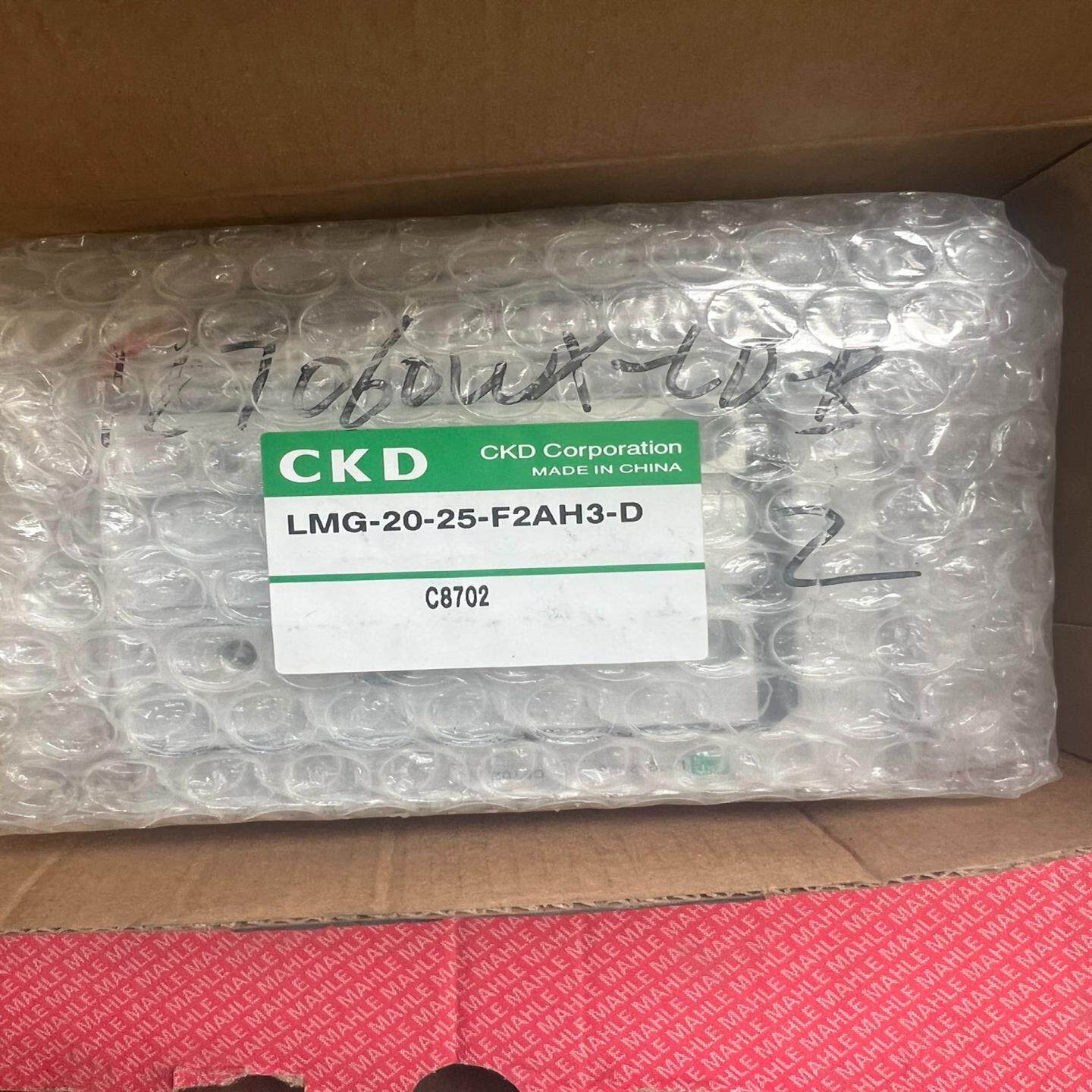 【议价】LMG-20-25-F2AH3全新CKD气缸数量两个打包