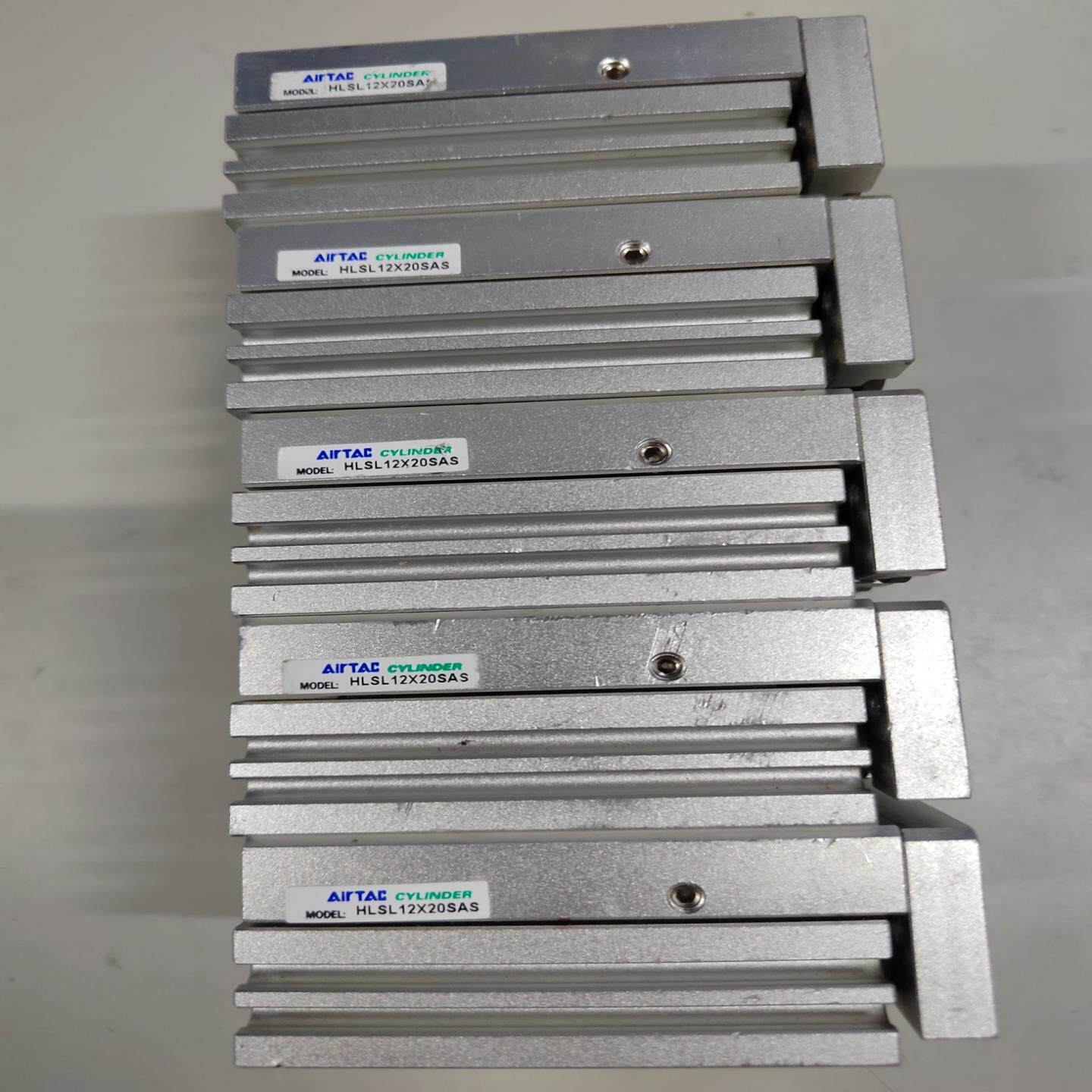[议价]亚德客滑台气缸HLSL12X20SAS全新无包装还有4个实