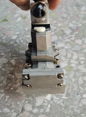 【议价】CKD电磁阀4F410-LNC成色如图实物拍摄包好单