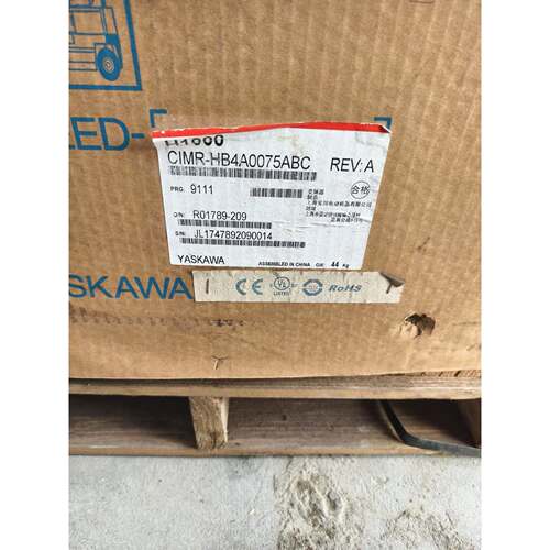【议价】安川H1000变频器，CIMR-HB4A0075ABC，37
