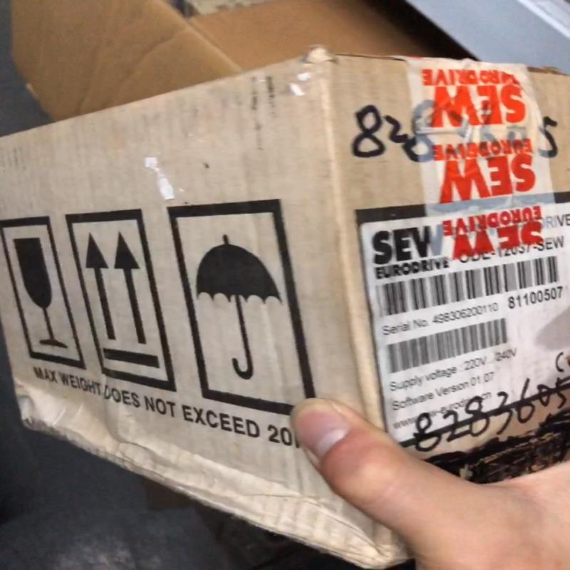 [议价]全新sew变频器 037kw 220v ode-12037