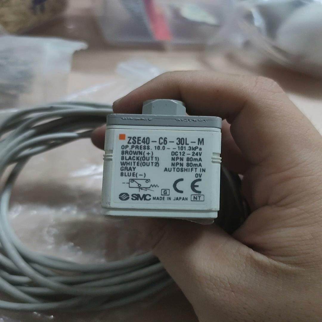 [议价]日本拆机正品smc压力表smc负压表zse40-c6-30l