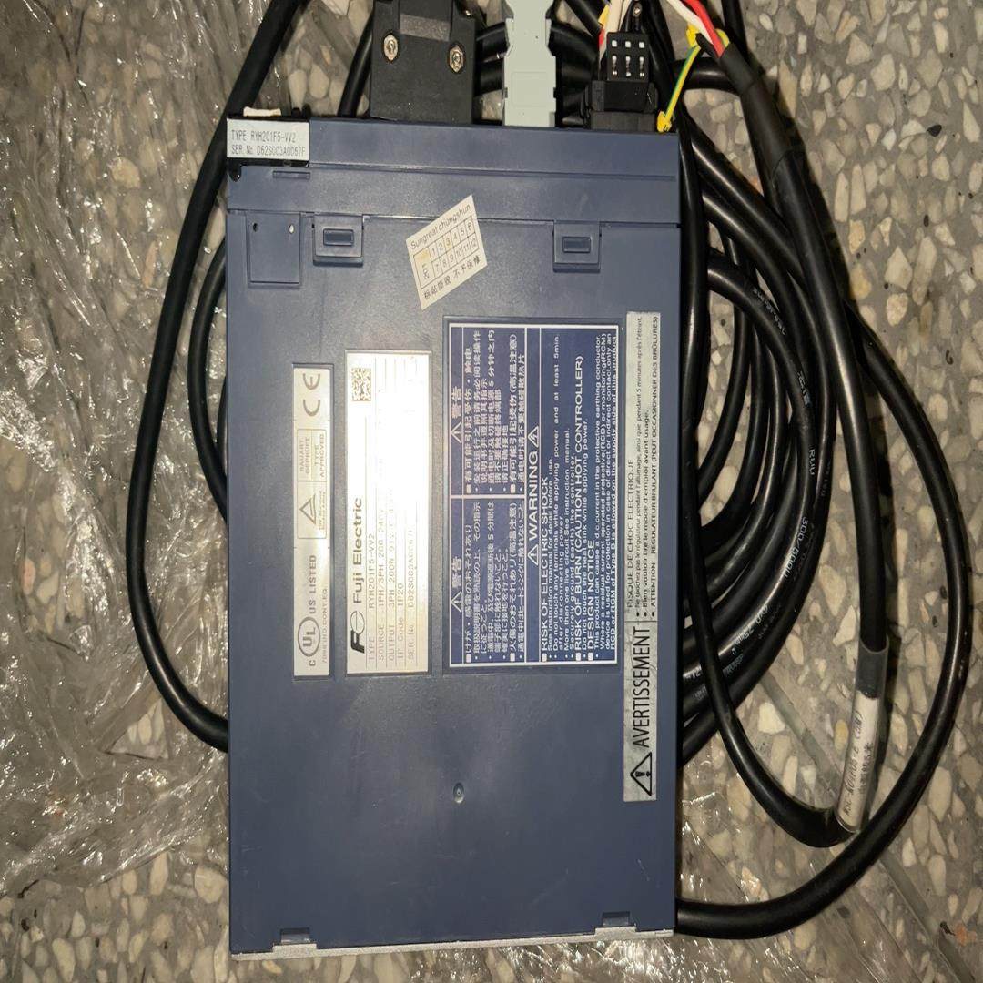 【议价】富士伺服驱动器 RYH201F5-VV2  200W