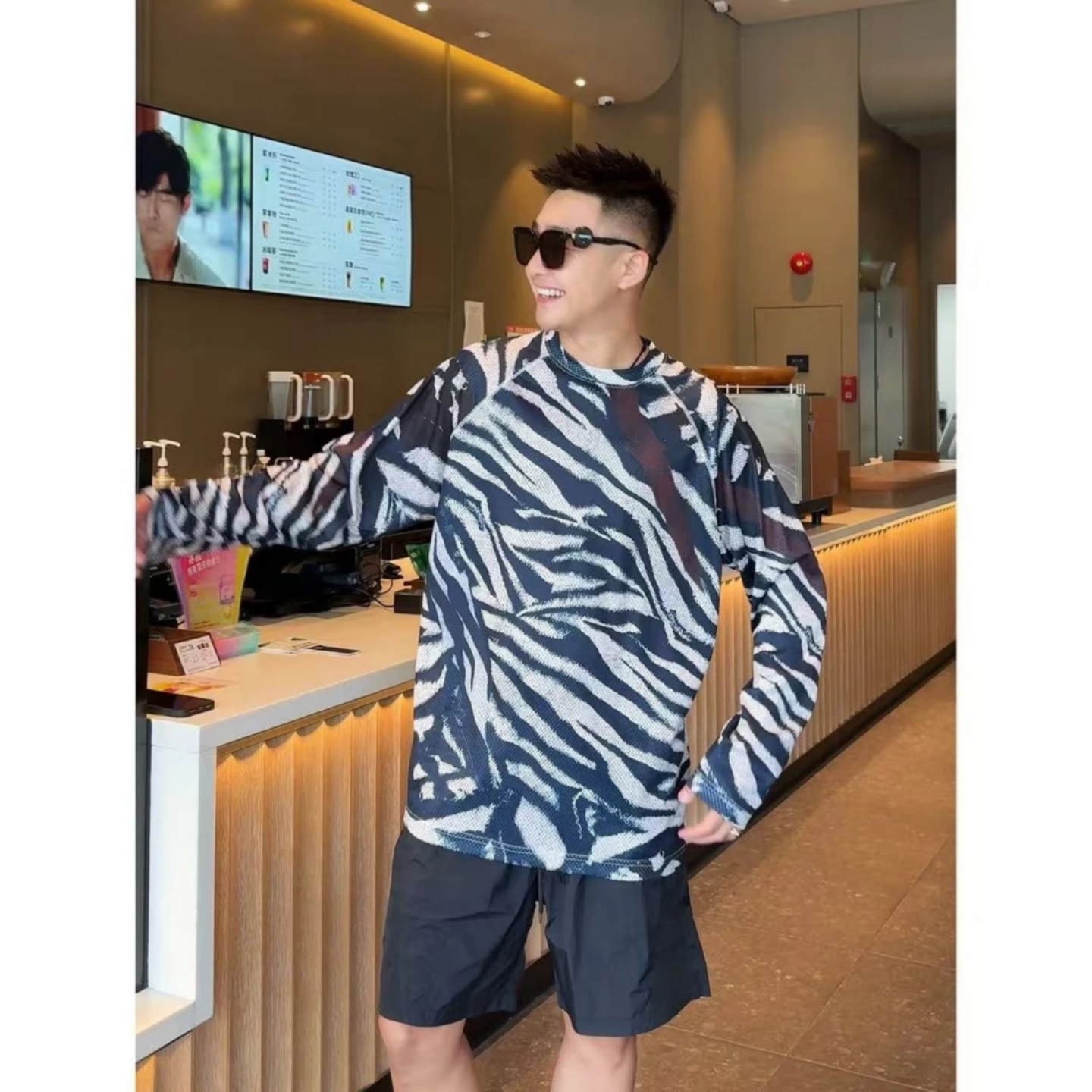 夏季美式运动斑马纹长袖T恤男