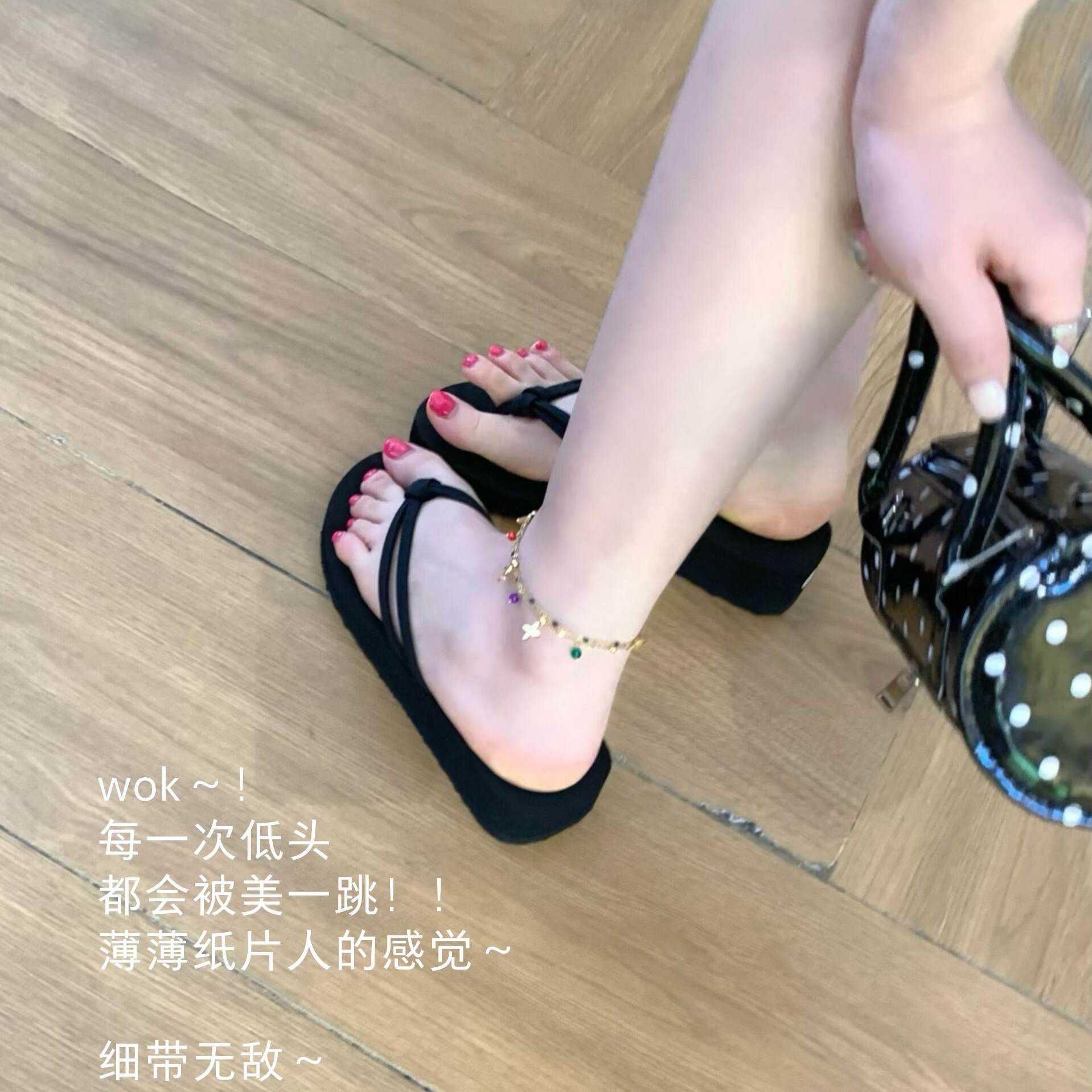 黑色人字拖女夏外穿厚底增高海边沙滩坡跟夹脚拖鞋防滑2026新款