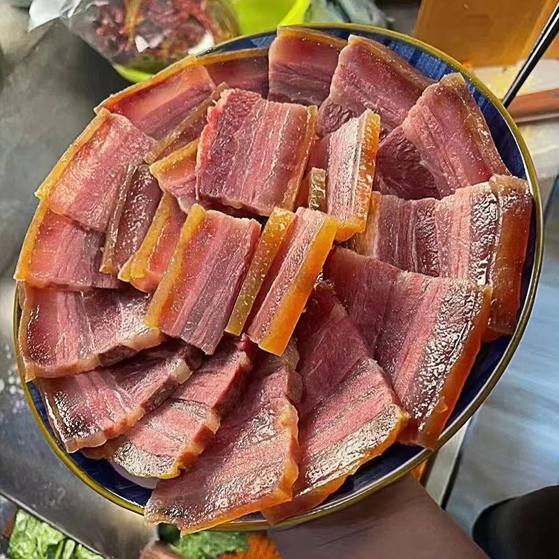 正宗云南腊肉五花火腿腌