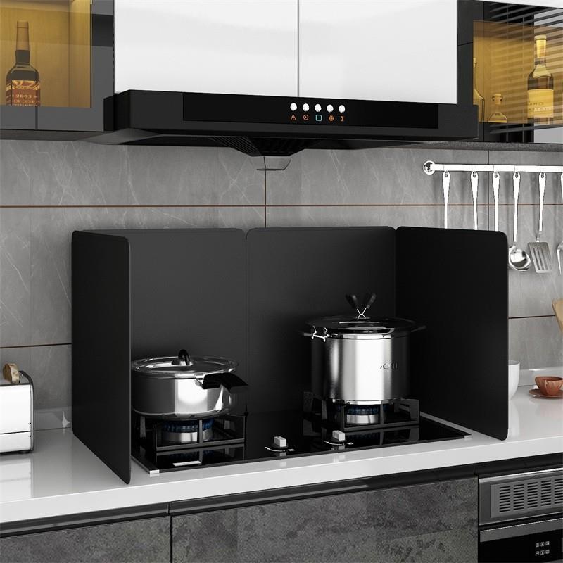 日本炒菜防油溅挡板厨房挡油板煤气灶台黑色不锈炒菜防油溅挡板耐