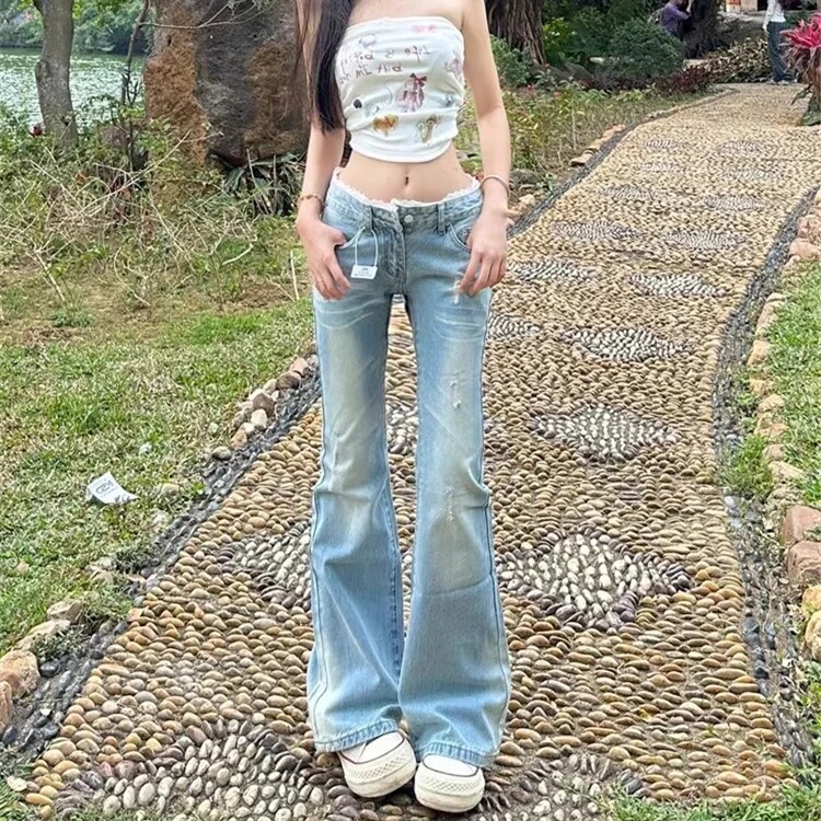 美式蕾丝拼接微喇牛仔裤女浅蓝色低腰显瘦喇叭长裤