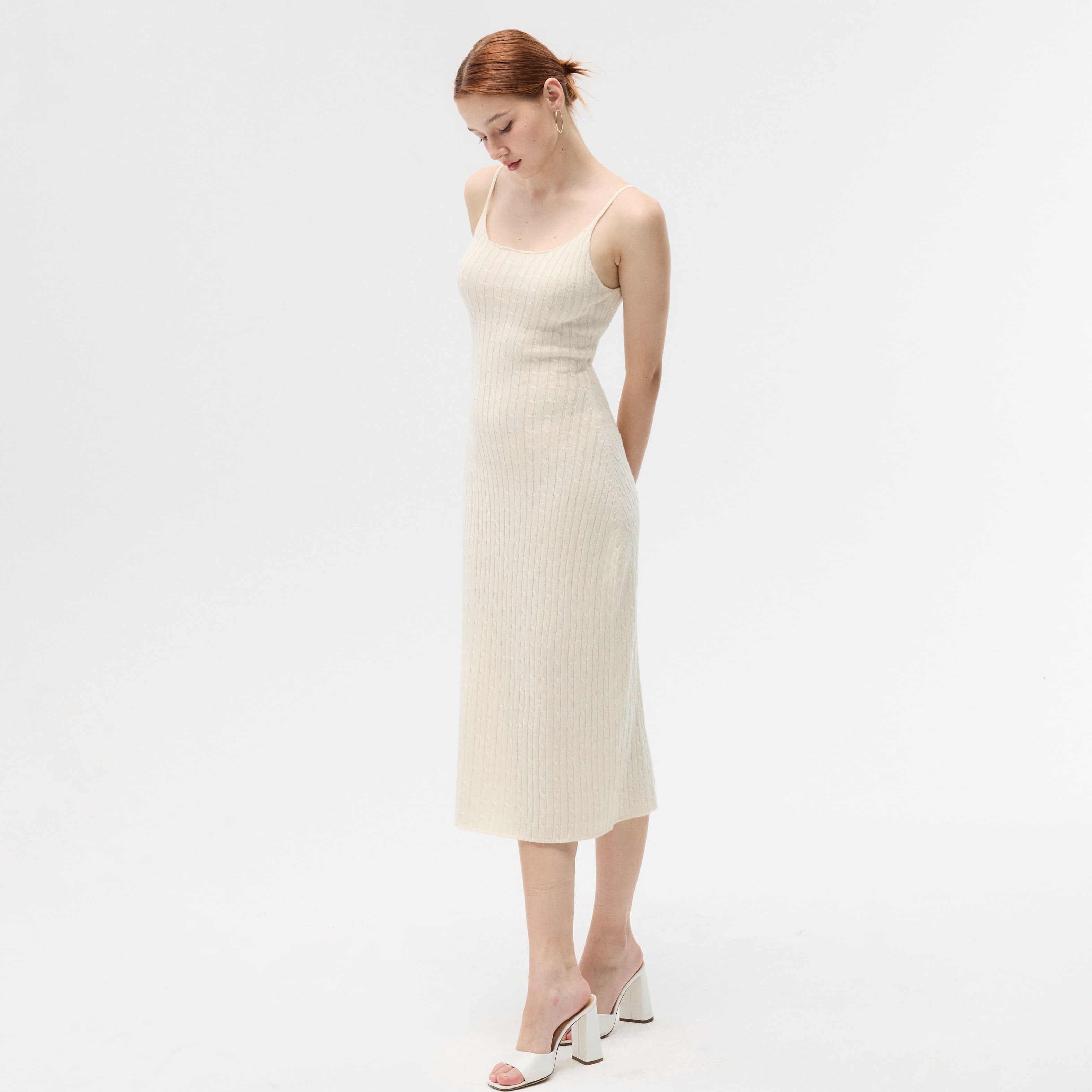 CARQ 早秋新款螺纹针织连衣裙女修身显瘦简约坑条弹性吊带裙长裙