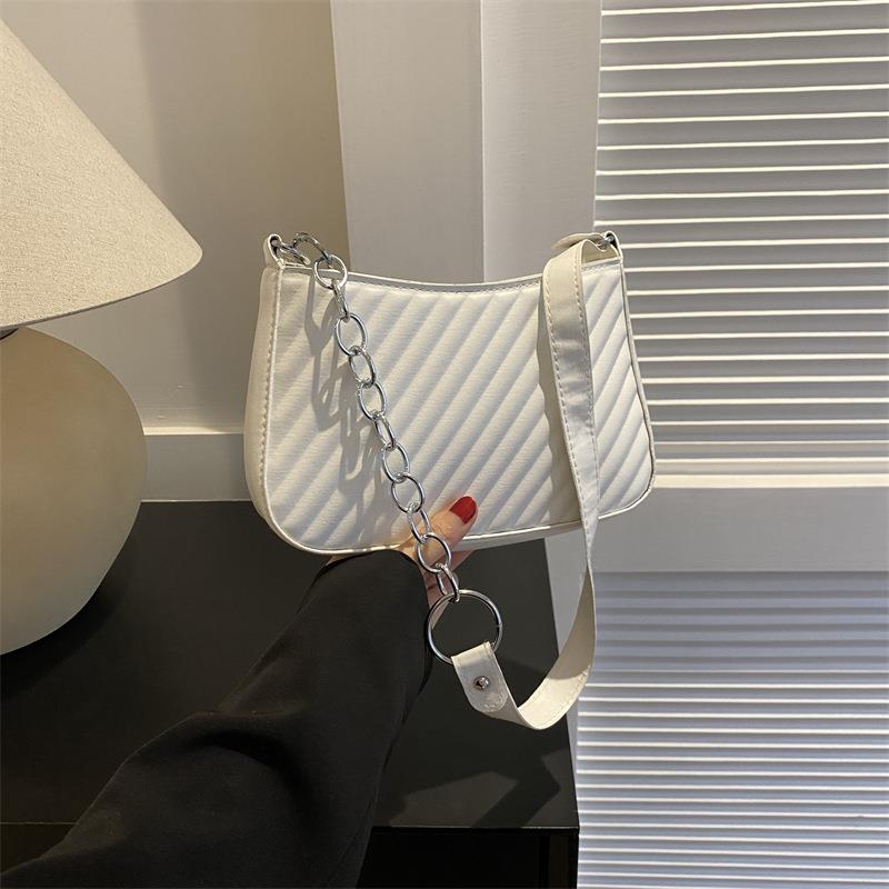 2023新款腋下包高级感白色包包小众设计单肩斜挎链条纯色简约女包