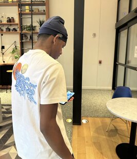 SYNA world 背后药丸印花T恤Central cee个人品牌Drill高质量短袖