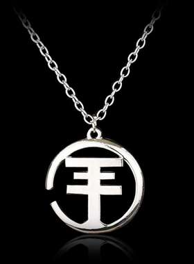 德国摇滚乐队TokioHotel东京旅馆项链个性简约镂空吊坠毛衣链