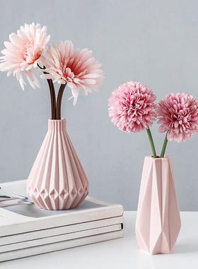 陶瓷家居装饰品小摆件客厅电视柜酒柜卧室现代简约布置玄关桌面