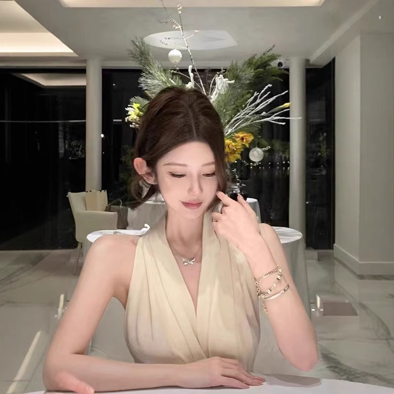 TZ6443法式温柔风V领褶皱挂脖吊带背心女气质名媛修身显瘦小上衣