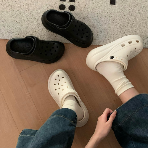 细细条简约时尚厚底户外洞洞鞋