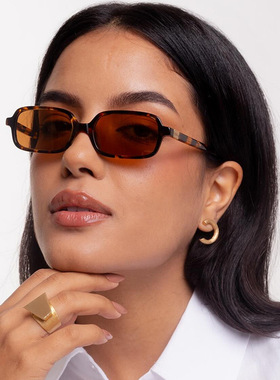 雷恩韩版小方框百搭太阳镜个性简约男女高级感墨镜Sunglasses