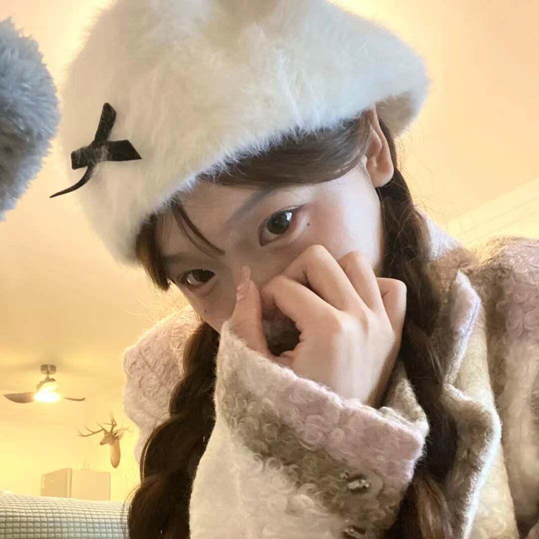 韩版百搭蝴蝶结兔毛反戴前进帽贝雷帽白色女冬季网红新款甜美可爱