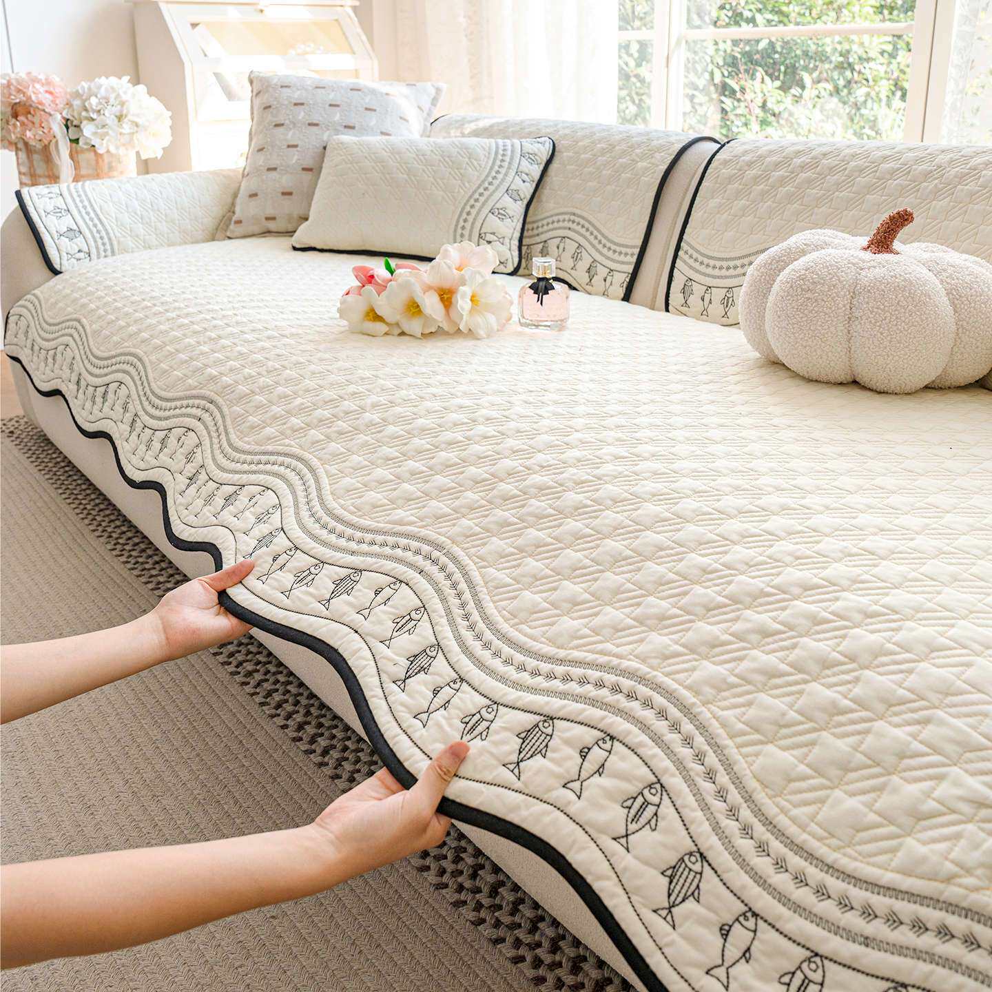 全棉沙发垫2025新款异形波浪边四季通用固定防滑客厅沙发盖布坐垫