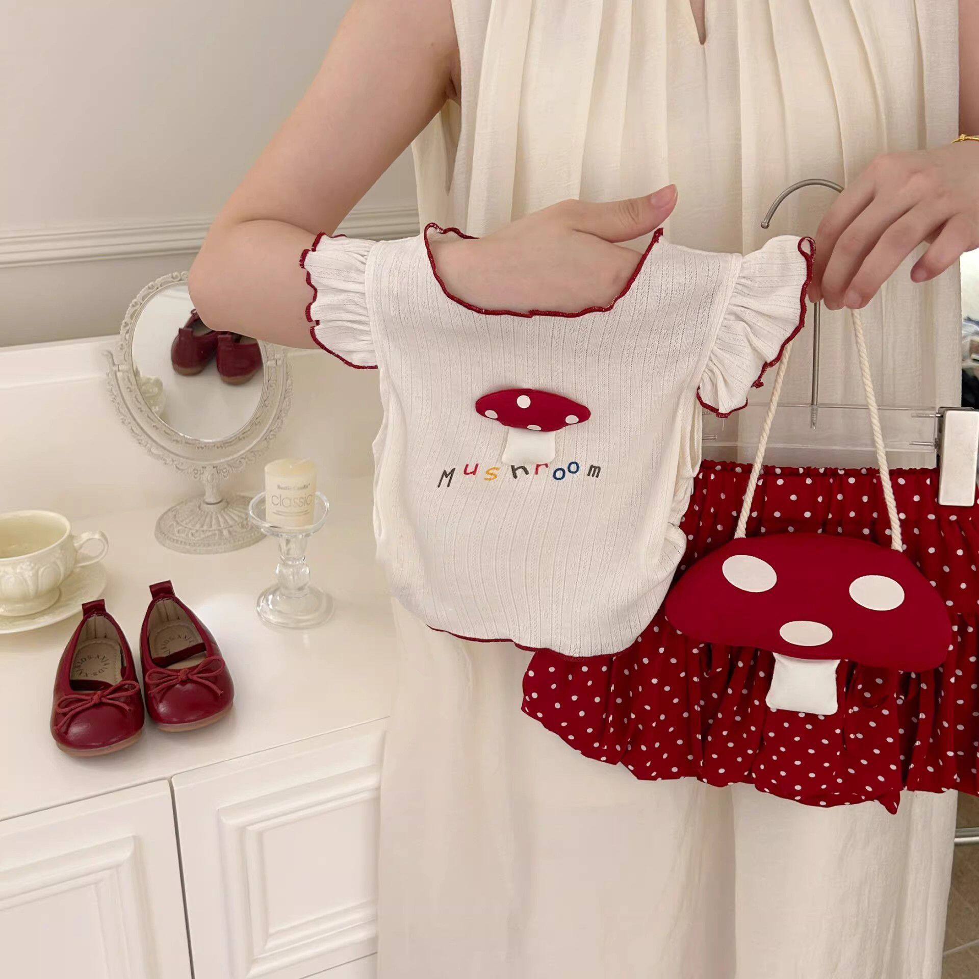 女童套装2026新款夏季儿童时髦薄款短袖T恤花苞短裤宝宝两件套潮