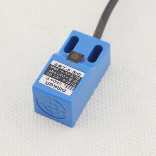 方型电感式接近开关 SN04-P常开 SN04-P2 常闭 直流三线PNP