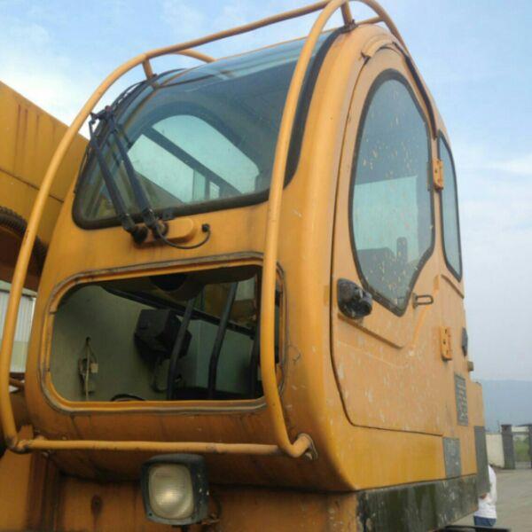 徐工吊车上车操纵室小玻璃8吨12吨16吨20b25k操纵室钢化玻璃
