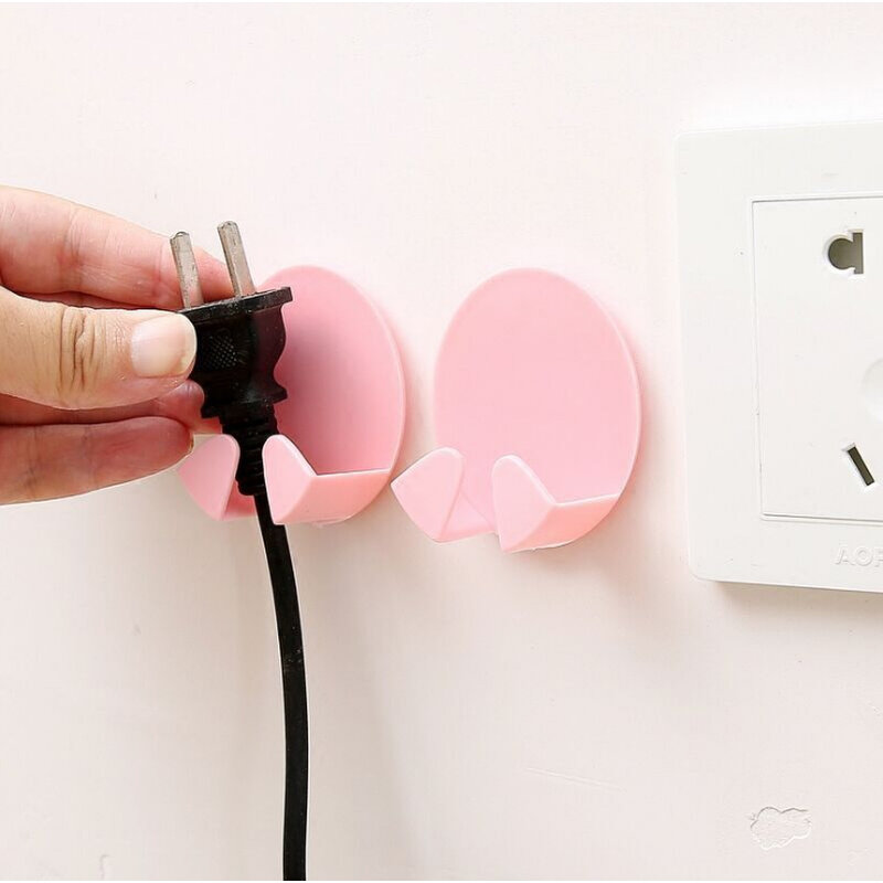 。创意无痕粘贴式电器插头挂钩2个装 电源插座插头粘钩 插座收纳